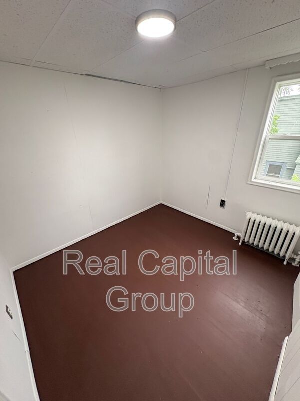 Building Photo - 1345 3rd St