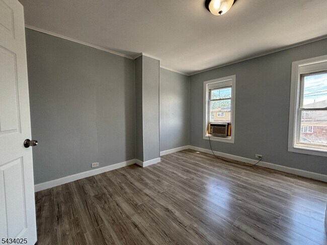 Building Photo - 353 Fay Ave