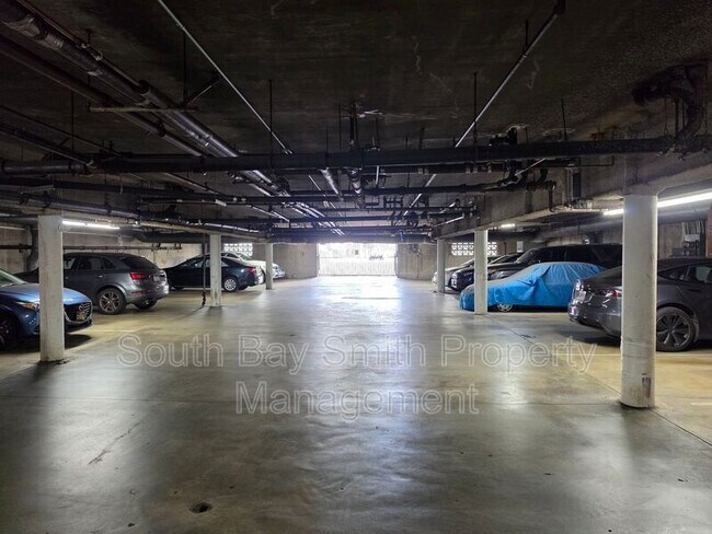 Building Photo - 8710 Delgany Ave