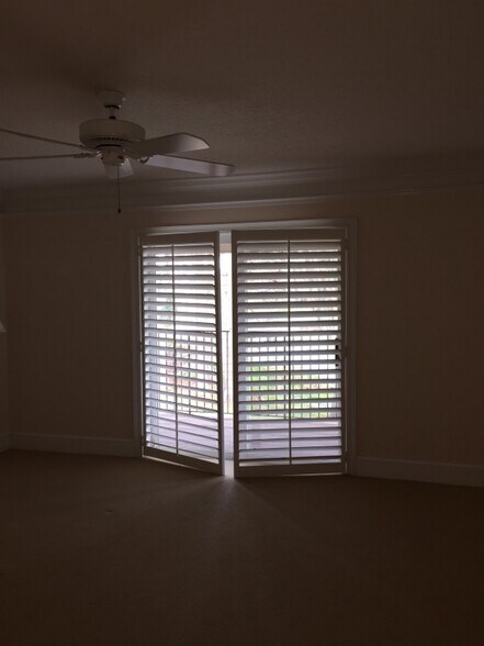 Building Photo - 372 Georgetown Dr