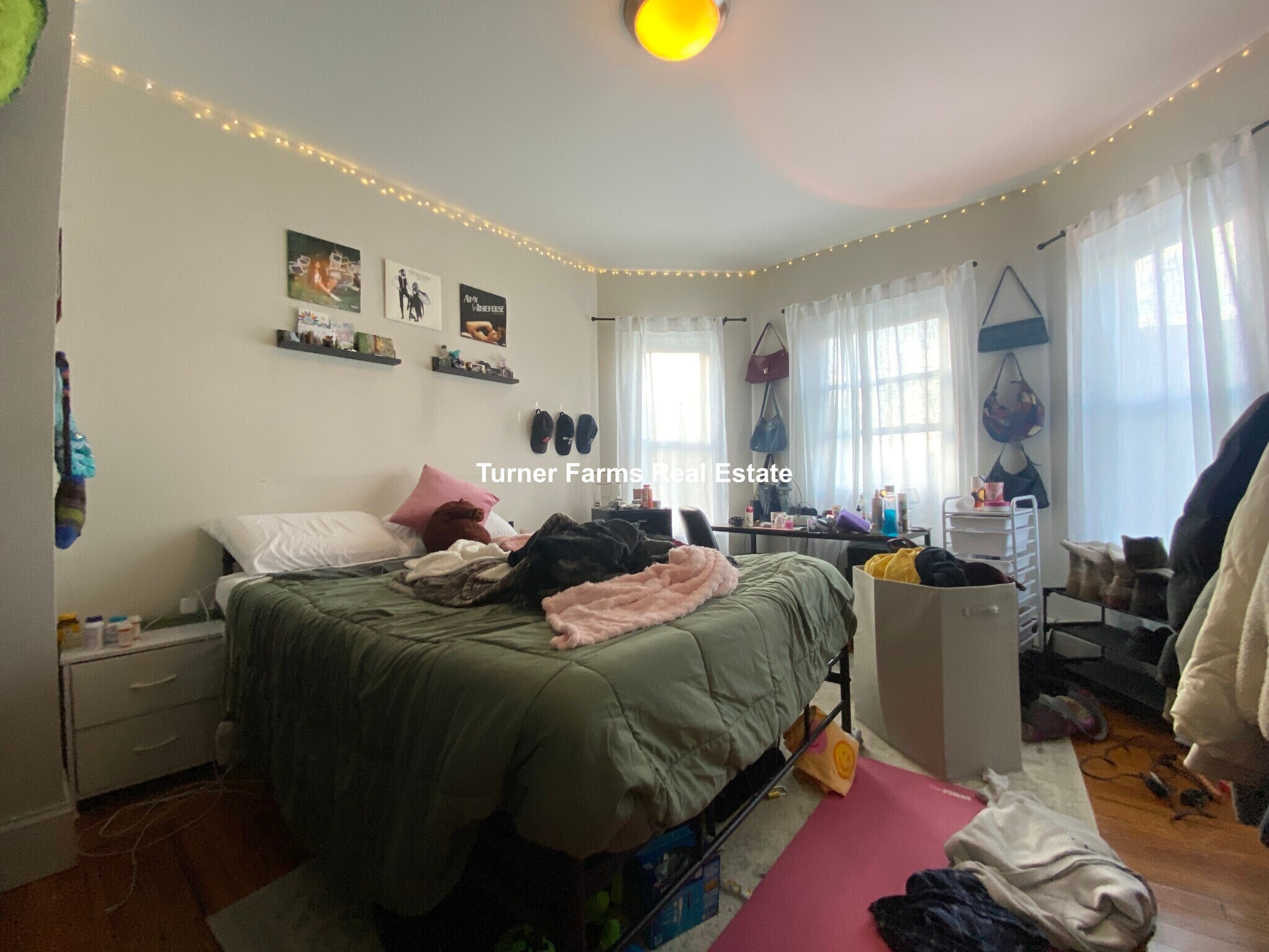 Building Photo - 14 Parker Hill Ave