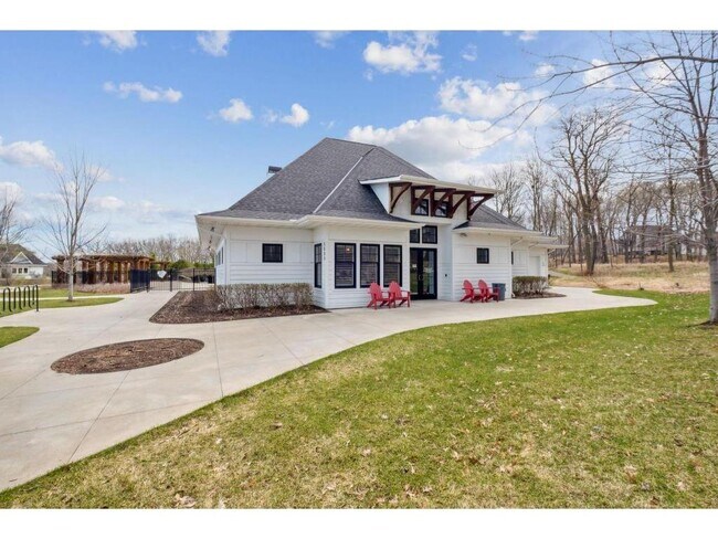 Building Photo - 6993 Huckleberry Dr