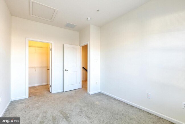 Building Photo - 7635 Telamon Wy