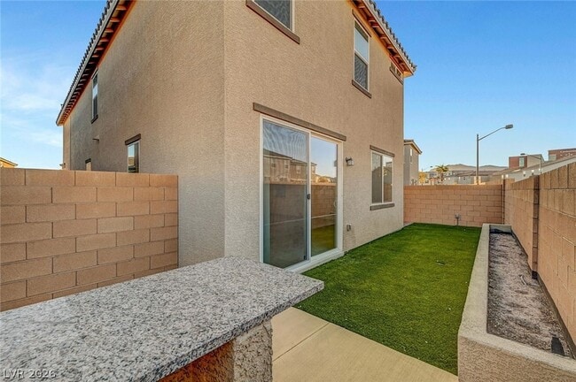 Building Photo - 8454 Vacarez Dr