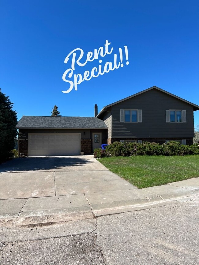 Primary Photo - ~ RENT SPECIAL ~ HOLIDAY MERRINESS ~ Beautiful 4 bedroom cul-de-sac home for rent!