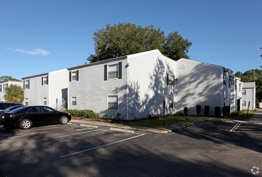 Primary Photo - Cypress Landing