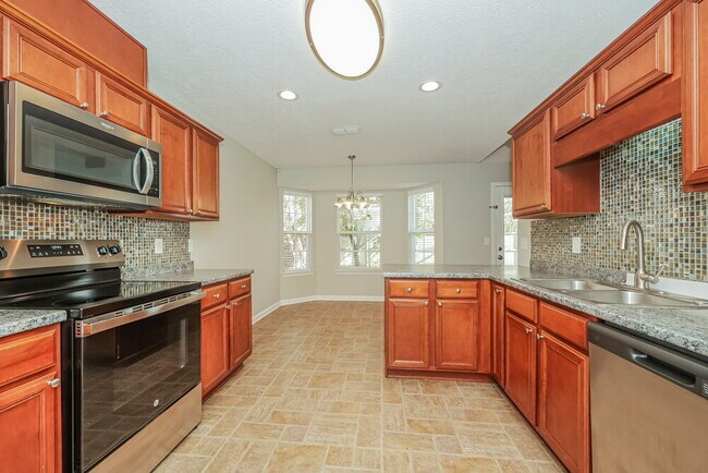 Building Photo - 1966 Odessa Ave