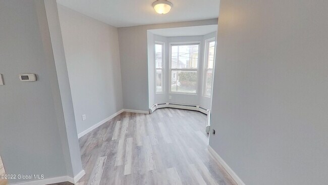 Building Photo - 300 Morton Ave