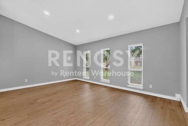 Building Photo - Renovated in Allen Ready to Be Your Home