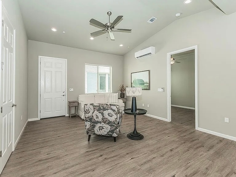 Building Photo - 6016 E Sussex Way