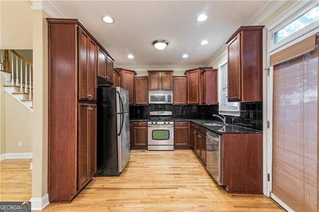 Building Photo - 1199 Foster Pl NW