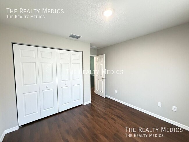 Building Photo - 13585 SW 42 Ave