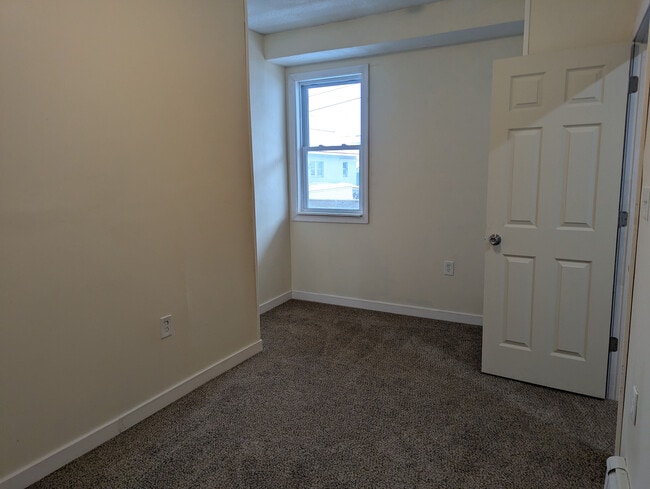 Building Photo - 24 Harvey St