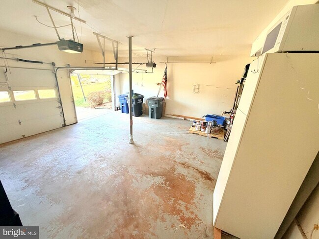 Building Photo - 43549 Coal Bed Ct