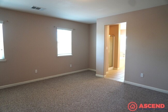Building Photo - 2226 Via Tuscania Ave