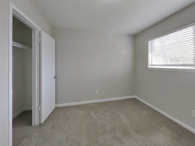 Building Photo - 12819 Enchanted Path Dr