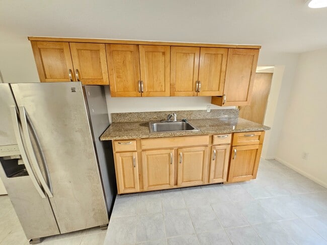 Building Photo - 1 Bed 1 Bath Apartment. No parking