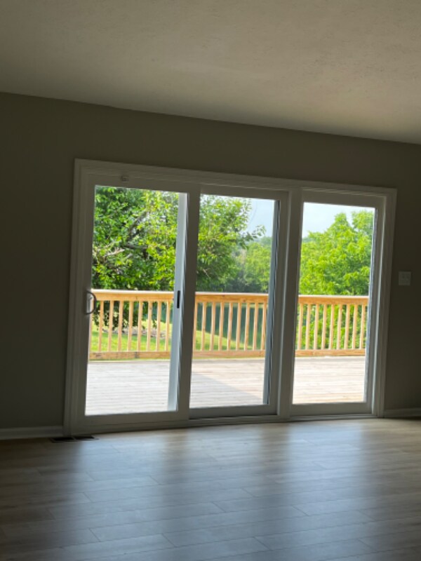 Building Photo - 3905 Carriage Hill Dr
