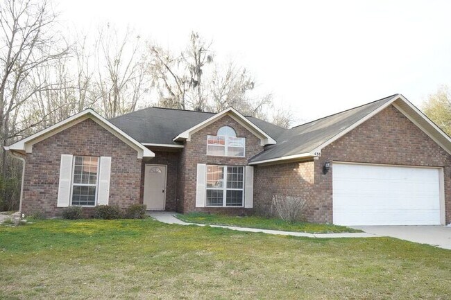 Building Photo - 438 Edgewater Dr