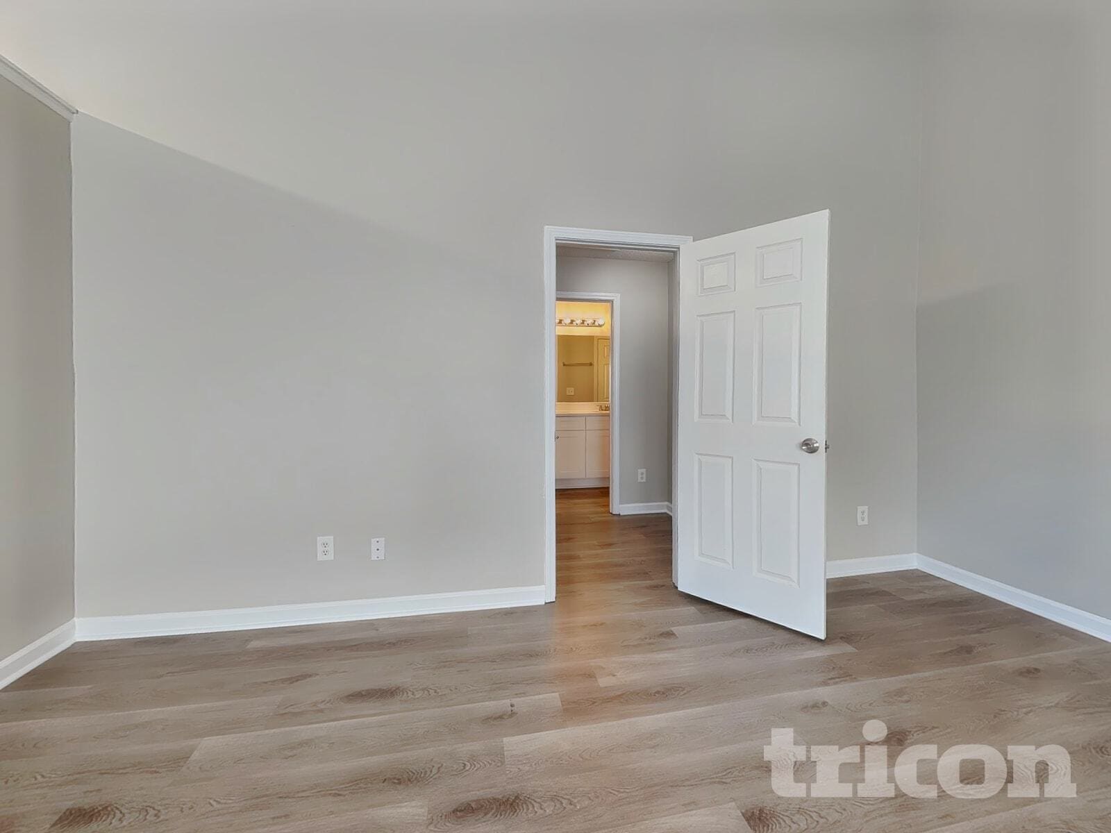 Building Photo - 3715 Longview Dr