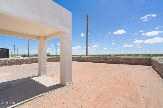 Building Photo - 14728 John McNeely Ave