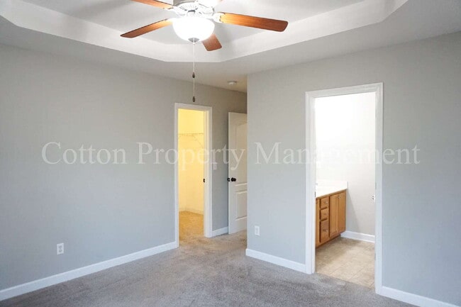 Building Photo - 2018 Willow Stone Ct