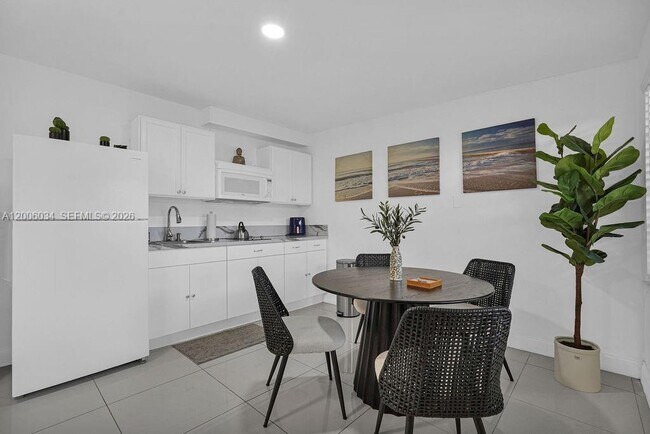 Building Photo - 25420 SW 124th Pl