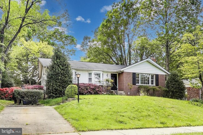 Building Photo - 14207 Gaines Ave