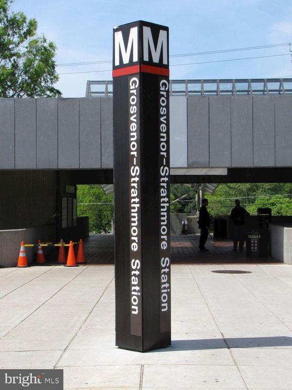 Building Photo - 10717 Hampton Mill Terrace