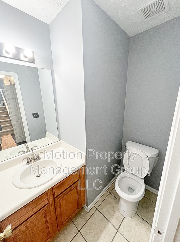 Building Photo - 6513 Charter Way