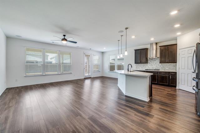 Building Photo - 916 Waggoner Dr