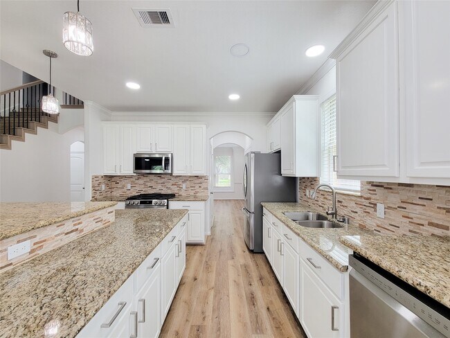 Building Photo - 2814 Bay Springs View