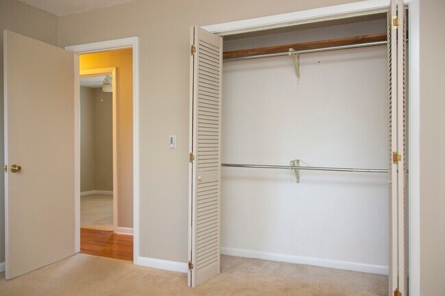 Building Photo - Heart of Madison City! Madison City Schools!