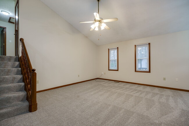 Building Photo - 4527 Williamsport Dr