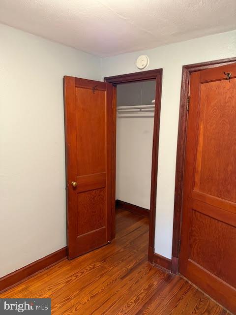 Building Photo - 1 S Cherry Grove Ave