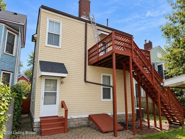 Building Photo - 1325 Morton Ave