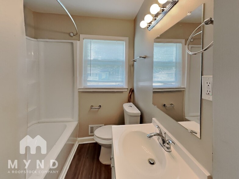 Building Photo - 2298 Brackett Rd