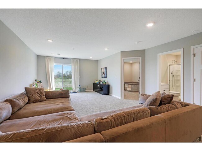 Building Photo - 6743 Bluestem Wy