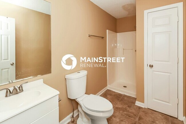 Building Photo - 4 Bedroom Pet-Friendly Home in Hampton, GA with Main Street Renewal