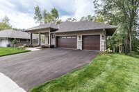 Building Photo - 15640 52nd Pl N