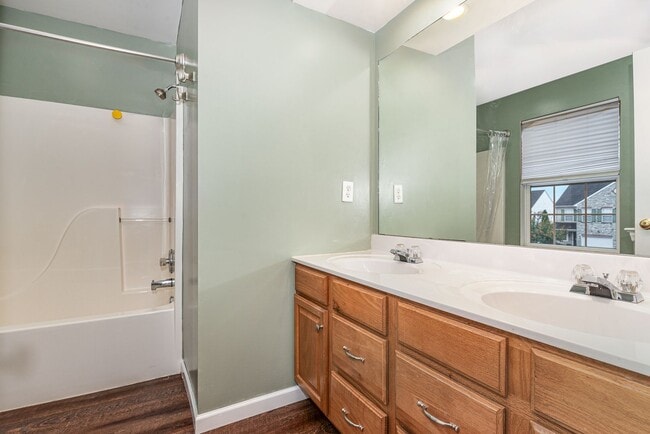 Building Photo - 129 Buckley Dr