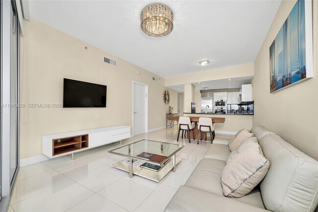 Building Photo - 17121 Collins Ave