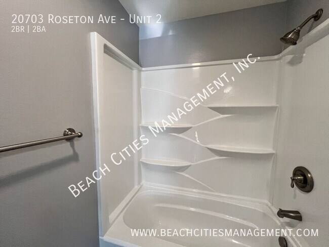 Building Photo - 20703 Roseton Ave