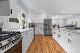 Building Photo - 337 S Windham Rd