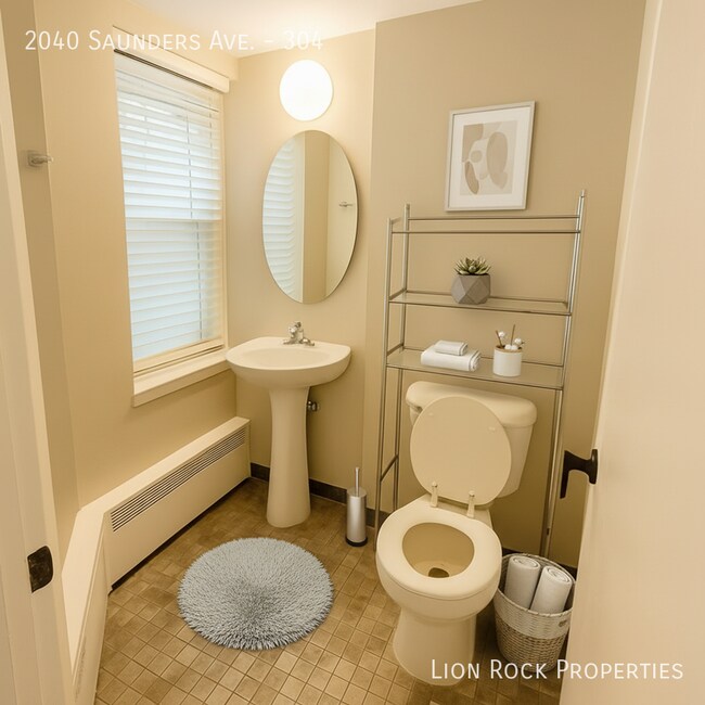 Building Photo - 2040 W Saunders Ave