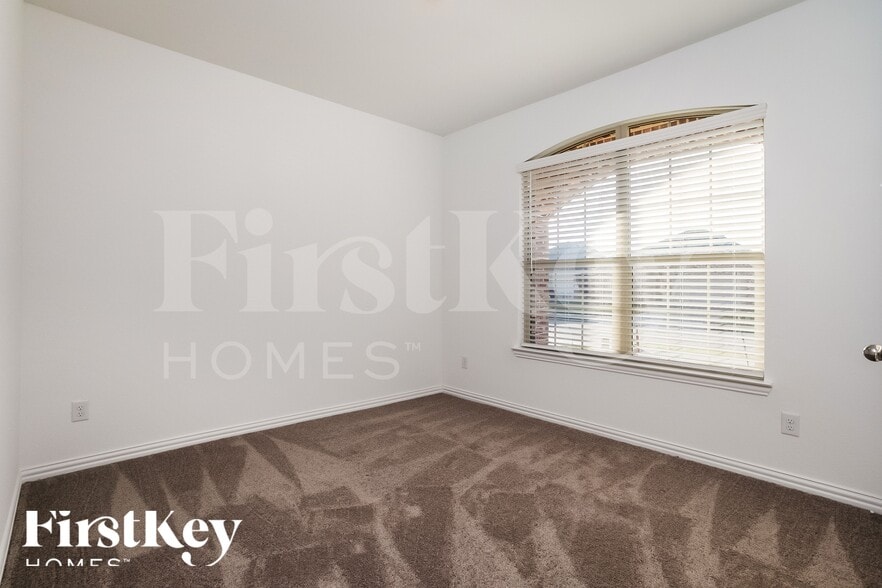 Building Photo - 5213 Idlewood Trail