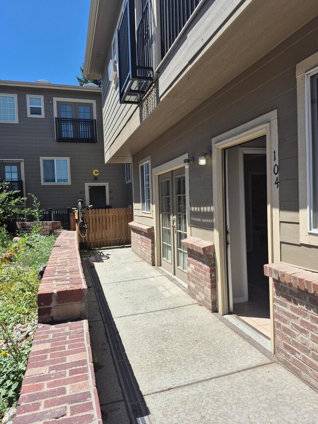 Media (17) - Table Mountain Townhomes