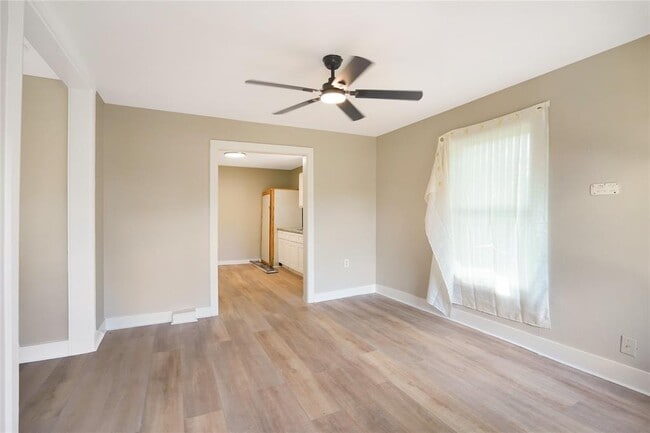Building Photo - 5313 Firnat St