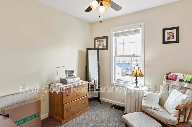 Building Photo - 121 E Rd