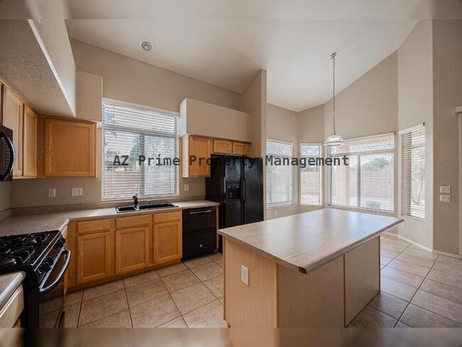 Building Photo - 522 N Kimberlee Way